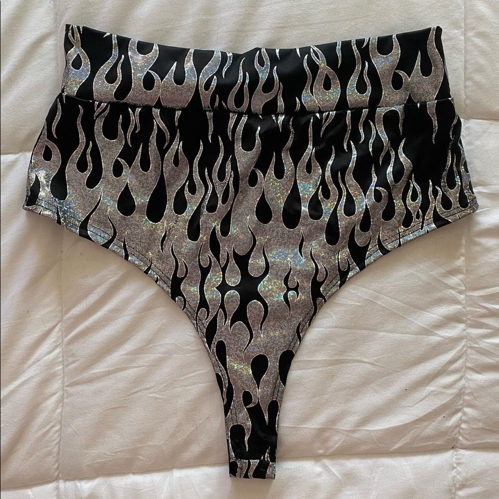 new w/o tags holographic flame thong bottoms